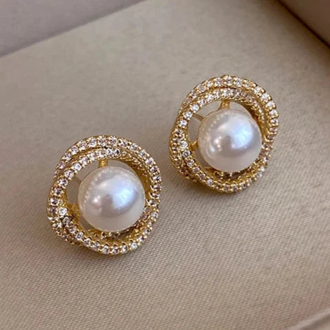 Twisted Pearl Stud Earrings