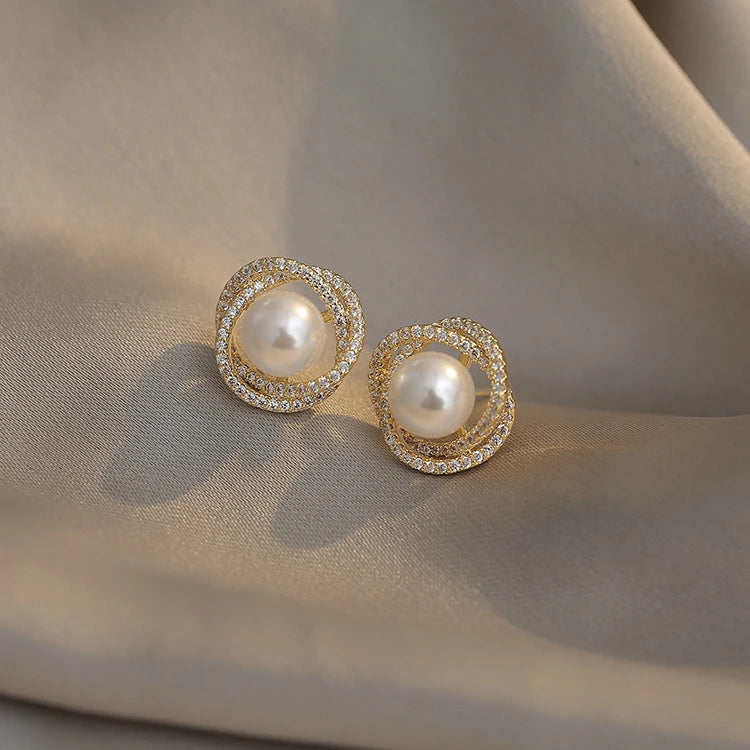 Twisted Pearl Stud Earrings