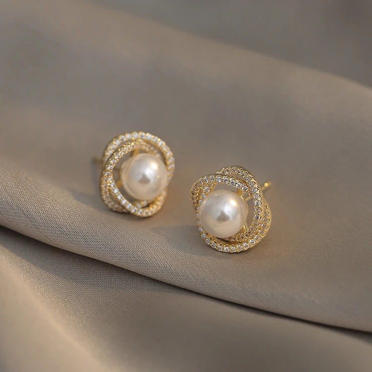 Twisted Pearl Stud Earrings