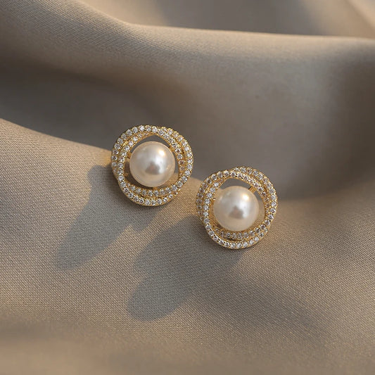 Twisted Pearl Stud Earrings