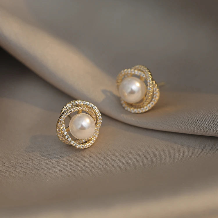 Twisted Pearl Stud Earrings