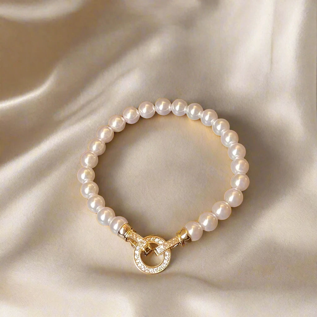 Pearl Bracelet with Zircon Buckle