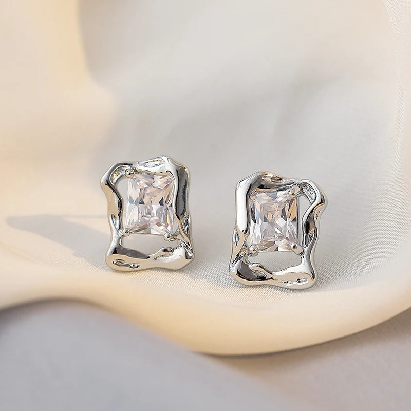 Asymmetric Setting Zircon Earrings